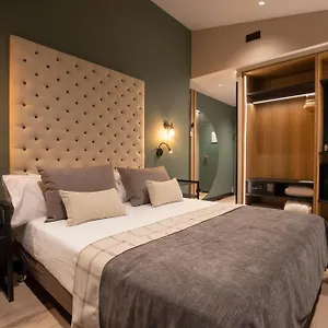 4* Hotell Piolets Centre